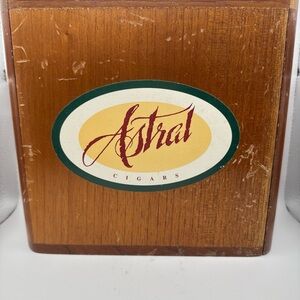 Vintage Astral Cigars Empty Wood Cigar Box  Made in Spanish Honduras